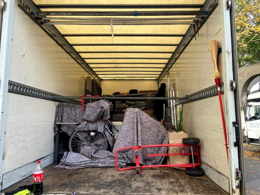 Verhuiswagen van Judotrans